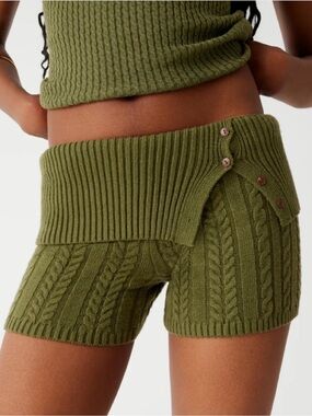 FRANKIES BIKINIS olive green cable knit shorts with button detail